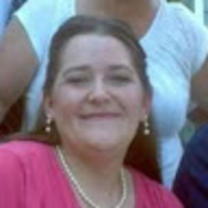 Meet your Posher, Larissa